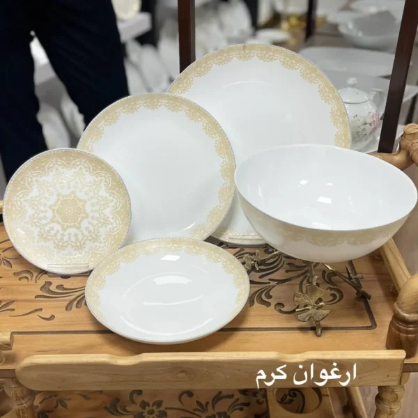 سرویس آرکوپال مقصود (باواریا) 6 نفره 26 پارچه طرح ارغوان کرم