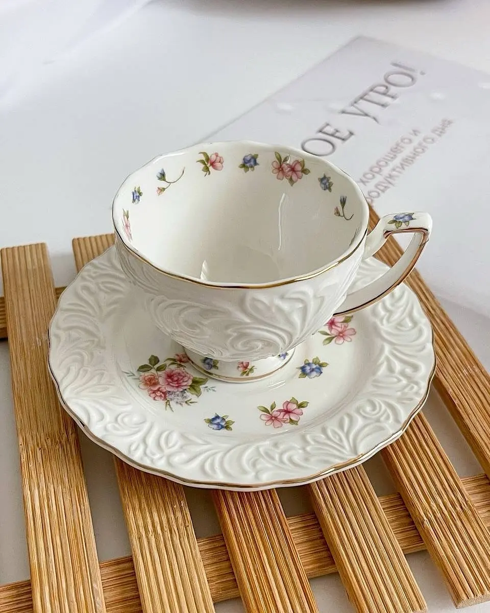 سرویس چای و قهوه خوری 6 تایی گل برجسته Şahin طرح گل (1) سرویس چای و قهوه خوری 6 تایی گل برجسته Şahin طرح گل